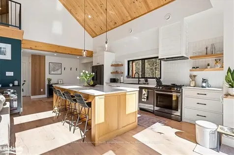 1315 North Drive Dysart Et Al ON K0M 1M0