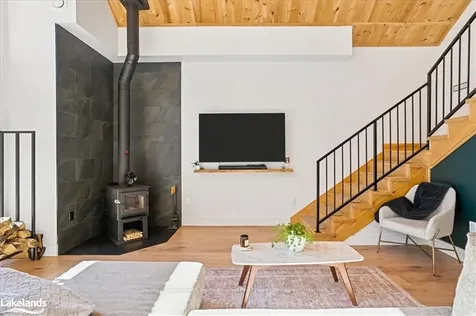 1315 North Drive Dysart Et Al ON K0M 1M0