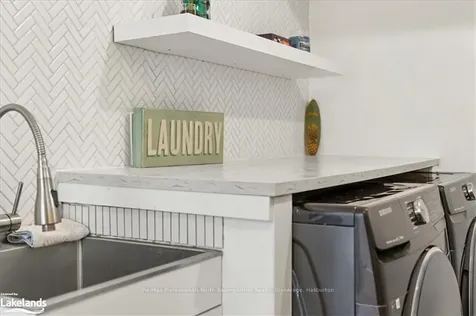 1315 North Drive Dysart Et Al ON K0M 1M0