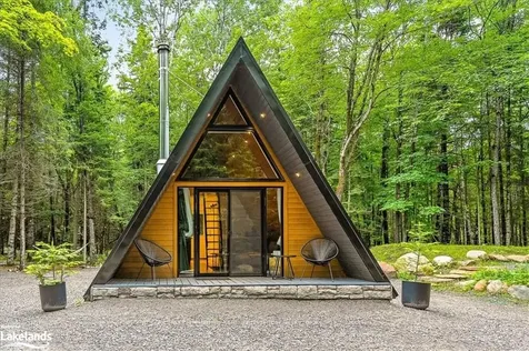 1315 North Drive Dysart Et Al ON K0M 1M0