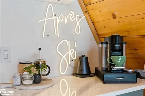 1315 North Drive Dysart Et Al ON K0M 1M0