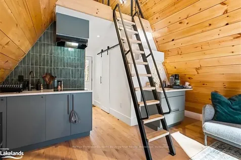 1315 North Drive Dysart Et Al ON K0M 1M0