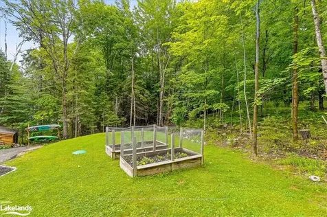 1315 North Drive Dysart Et Al ON K0M 1M0