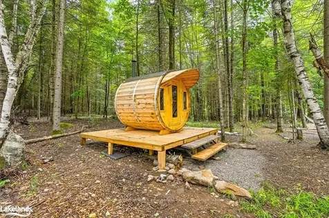 1315 North Drive Dysart Et Al ON K0M 1M0