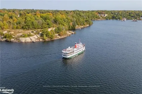 595 Lorne Street Gravenhurst ON P1P 1N1