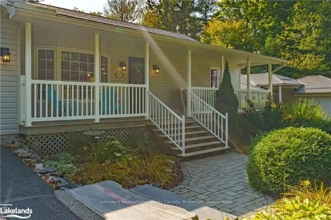 595 Lorne Street Gravenhurst ON P1P 1N1