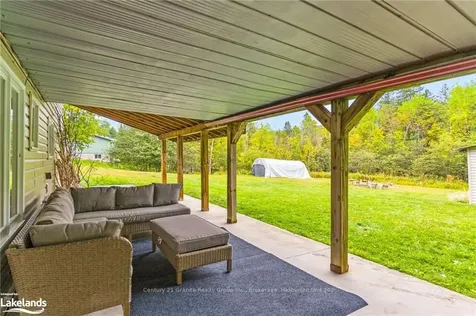 38 Harmony Road Dysart Et Al ON K0M 1S0