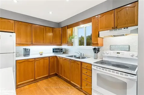 38 Harmony Road Dysart Et Al ON K0M 1S0