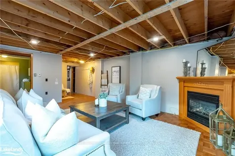 32 Gullins Road Huntsville ON P1H 1M6