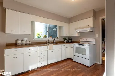 32 Gullins Road Huntsville ON P1H 1M6