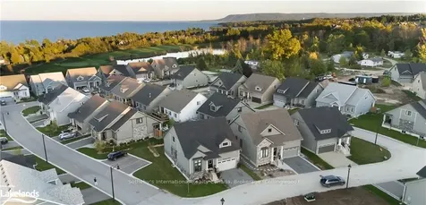 115 Beacon Drive Blue Mountains ON N0H 2P0