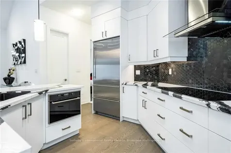 115 Beacon Drive Blue Mountains ON N0H 2P0