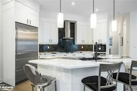 115 Beacon Drive Blue Mountains ON N0H 2P0