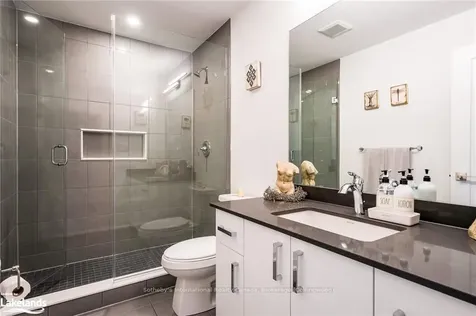 115 Beacon Drive Blue Mountains ON N0H 2P0