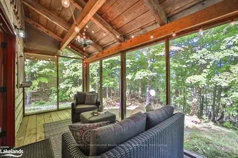 1245 Walker Lake Drive Lake Of Bays ON P1H 2J6