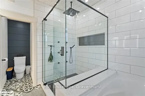 1038 Boyes Bridge Lane Gravenhurst ON P1P 1R5