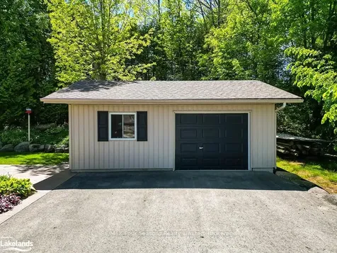 136 Algonquin Drive Meaford ON N4L 0A7