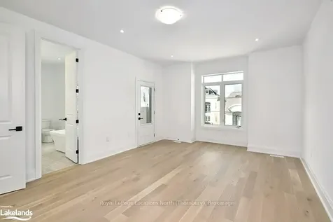 11 Bay Street East N/a Blue Mountains ON N0H 2P0
