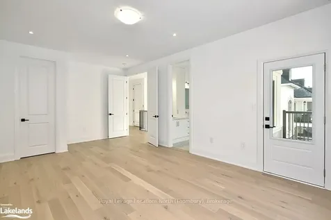 11 Bay Street East N/a Blue Mountains ON N0H 2P0
