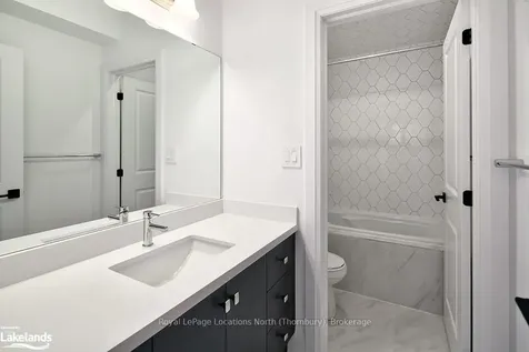 11 Bay Street East N/a Blue Mountains ON N0H 2P0