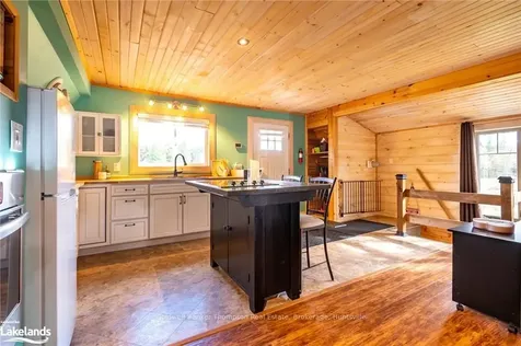 260 North Lancelot Road Huntsville ON P0B 1M0