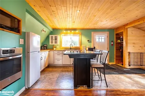260 North Lancelot Road Huntsville ON P0B 1M0