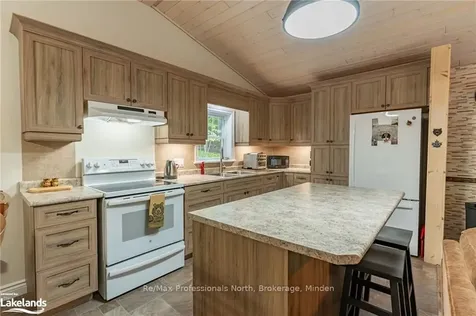 1127 Redstone Lake Road Dysart Et Al ON K0M 1S0