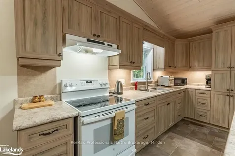 1127 Redstone Lake Road Dysart Et Al ON K0M 1S0