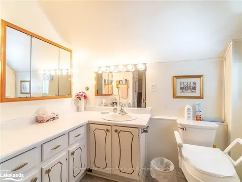 23 Centre Street S Huntsville ON P1H 1V9