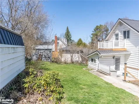 23 Centre Street S Huntsville ON P1H 1V9