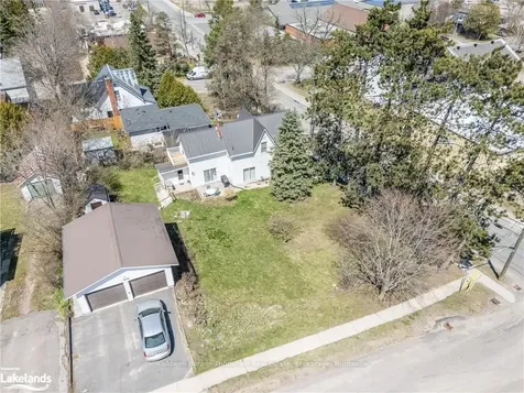 23 Centre Street S Huntsville ON P1H 1V9