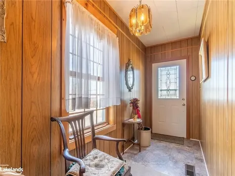 23 Centre Street S Huntsville ON P1H 1V9