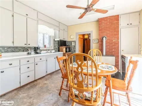 23 Centre Street S Huntsville ON P1H 1V9