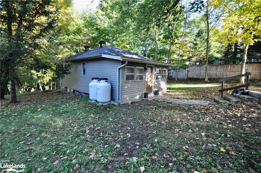 36 Townline Road W Huntsville ON P1H 1S6