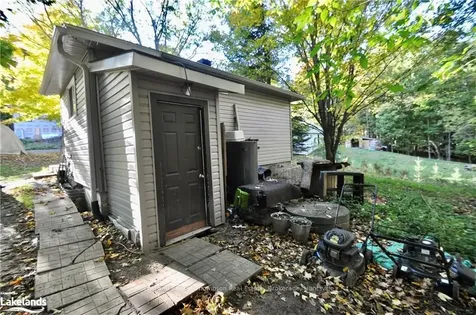 36 Townline Road W Huntsville ON P1H 1S6