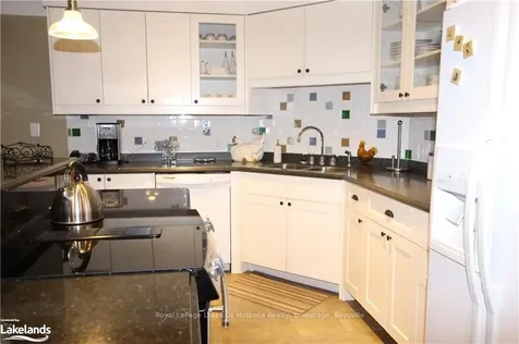 1020 Birch Glen Road Lake Of Bays ON P0B 1A0