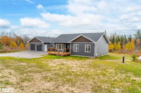 1027 Piper Glen Road Minden Hills ON K0M 2K0