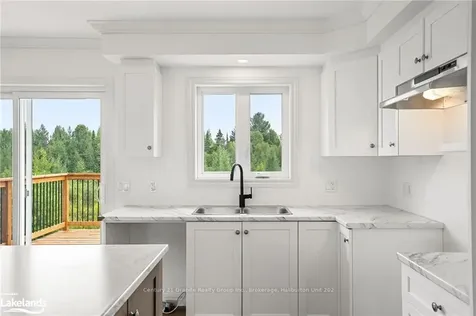 1027 Piper Glen Road Minden Hills ON K0M 2K0