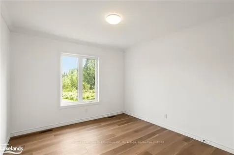 1027 Piper Glen Road Minden Hills ON K0M 2K0