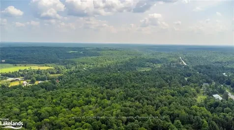 1027 Piper Glen Road Minden Hills ON K0M 2K0