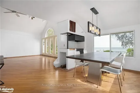 86 Lakeshore Drive Blue Mountains ON N0H 2P0