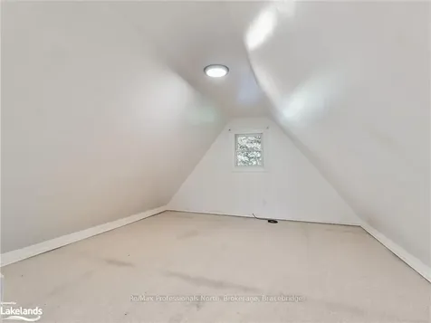 18 Wilshier Boulevard Bracebridge ON P1L 1K9