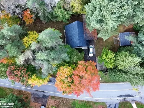 18 Wilshier Boulevard Bracebridge ON P1L 1K9