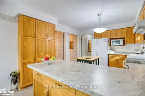 101 Greengable Way Kitchener ON N2N 3B1