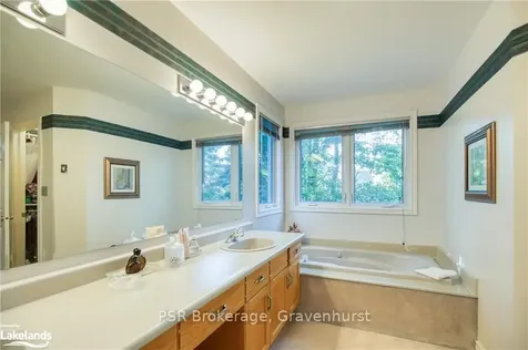 101 Greengable Way Kitchener ON N2N 3B1