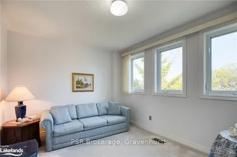 101 Greengable Way Kitchener ON N2N 3B1