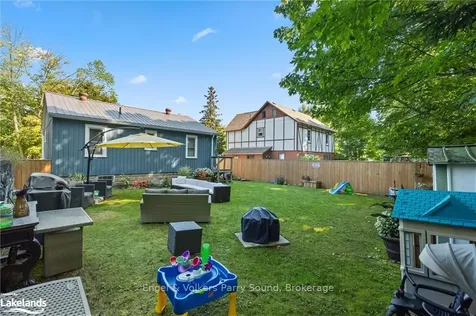 18 Rosetta Street Parry Sound ON P2A 1G4