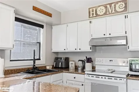 18 Rosetta Street Parry Sound ON P2A 1G4