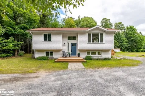 323 Lynx Lake Road Huntsville ON P1H 2J3