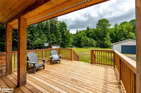 323 Lynx Lake Road Huntsville ON P1H 2J3